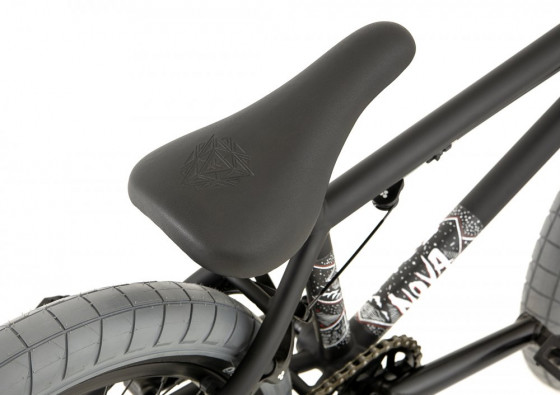 Freestyle BMX kolo - FLY BIKES Nova 18" RHD 2021 - Flat Black
