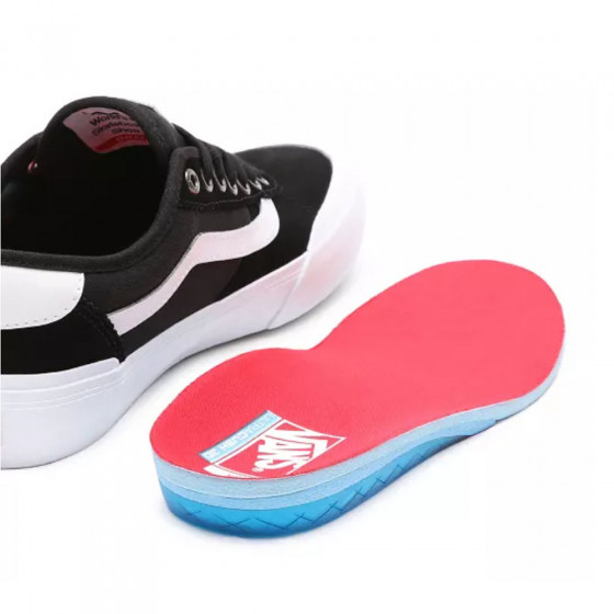 Boty - VANS Chima Pro 2 - Black / White