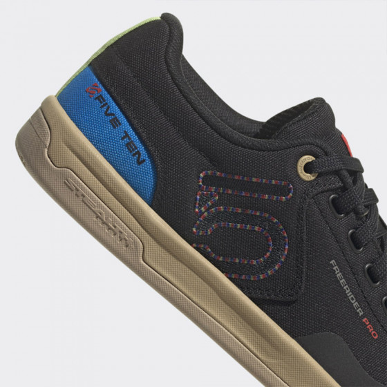 Boty - FIVE TEN Freerider PRO Canvas 2023 - Core Black/Carbon/Red