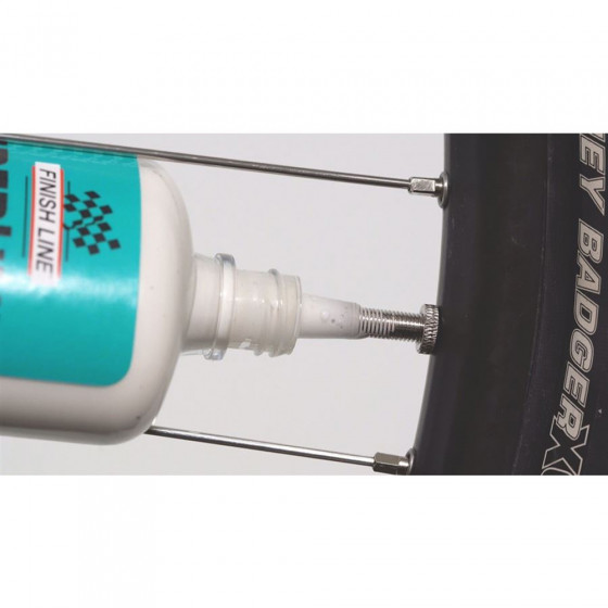 Preventivní tmel - FINISH LINE FiberLink Tubeless Sealant: Pro Latex - 240ml