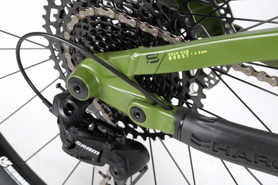 Horské Trail/AM MTB kolo - HARO Shift R7 29" - Black/Green