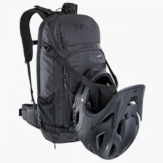 Batoh - EVOC FR Trail E-Ride 20l  - černá