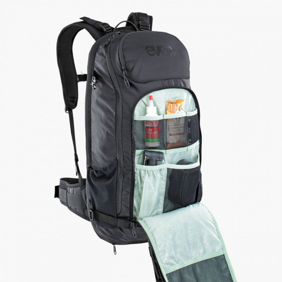 Batoh - EVOC FR Trail E-Ride 20l  - černá
