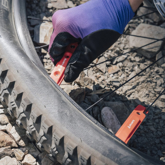 Montpáky - GRANITE Talon Tyre Levers - Orange