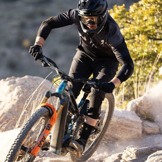 Chrániče loktů - GIRO Loam Elbow Sleeve - Black