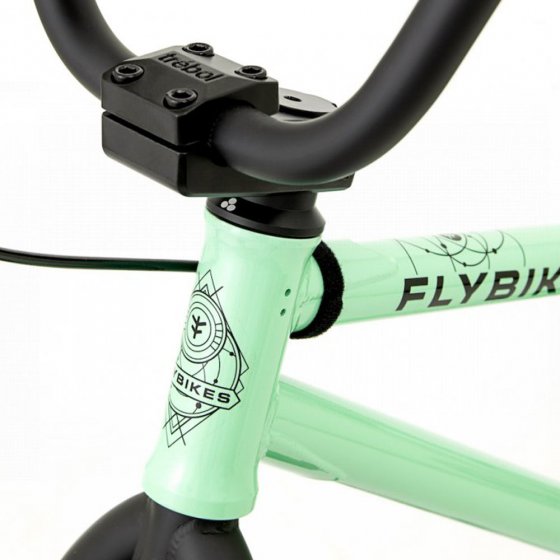  Freestyle BMX kolo - FLY BIKES Neutron 20,75" LHD 2020 - Mint