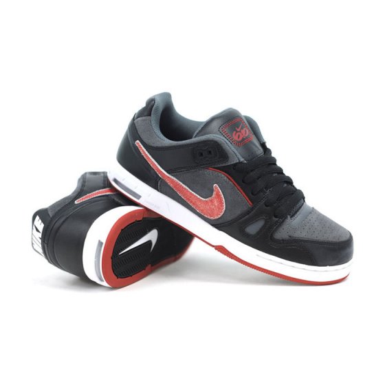 Boty - NIKE 6.0 Zoom Oncore 2 Black / Varsity Red / Dark Grey